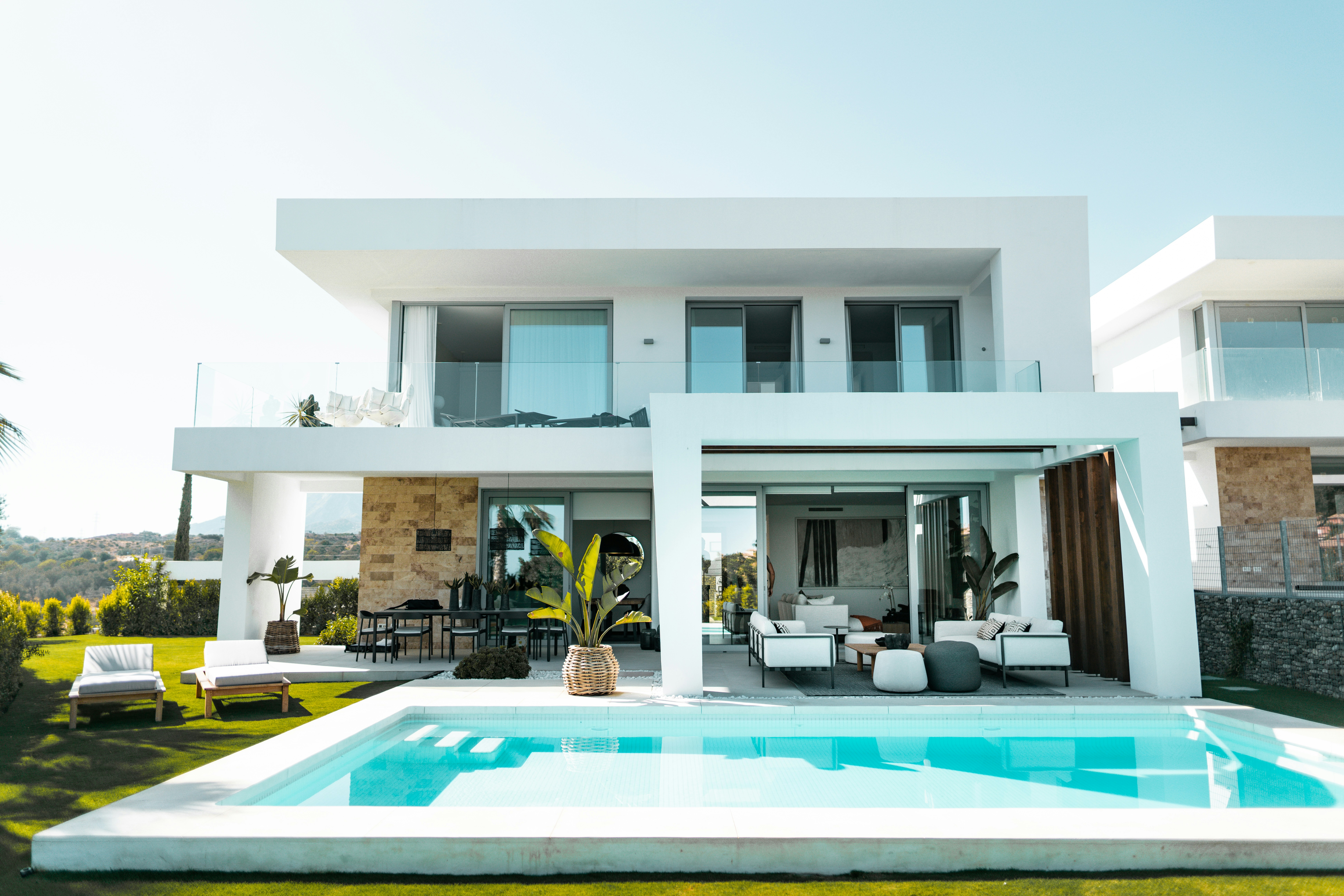 South Florida luxury home with pool